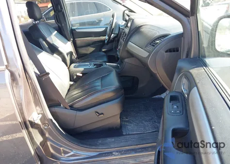 2018 Dodge Grand Caravan Gt z USA, uszkodzony, nr VIN 2C4RDGEG6JR335135